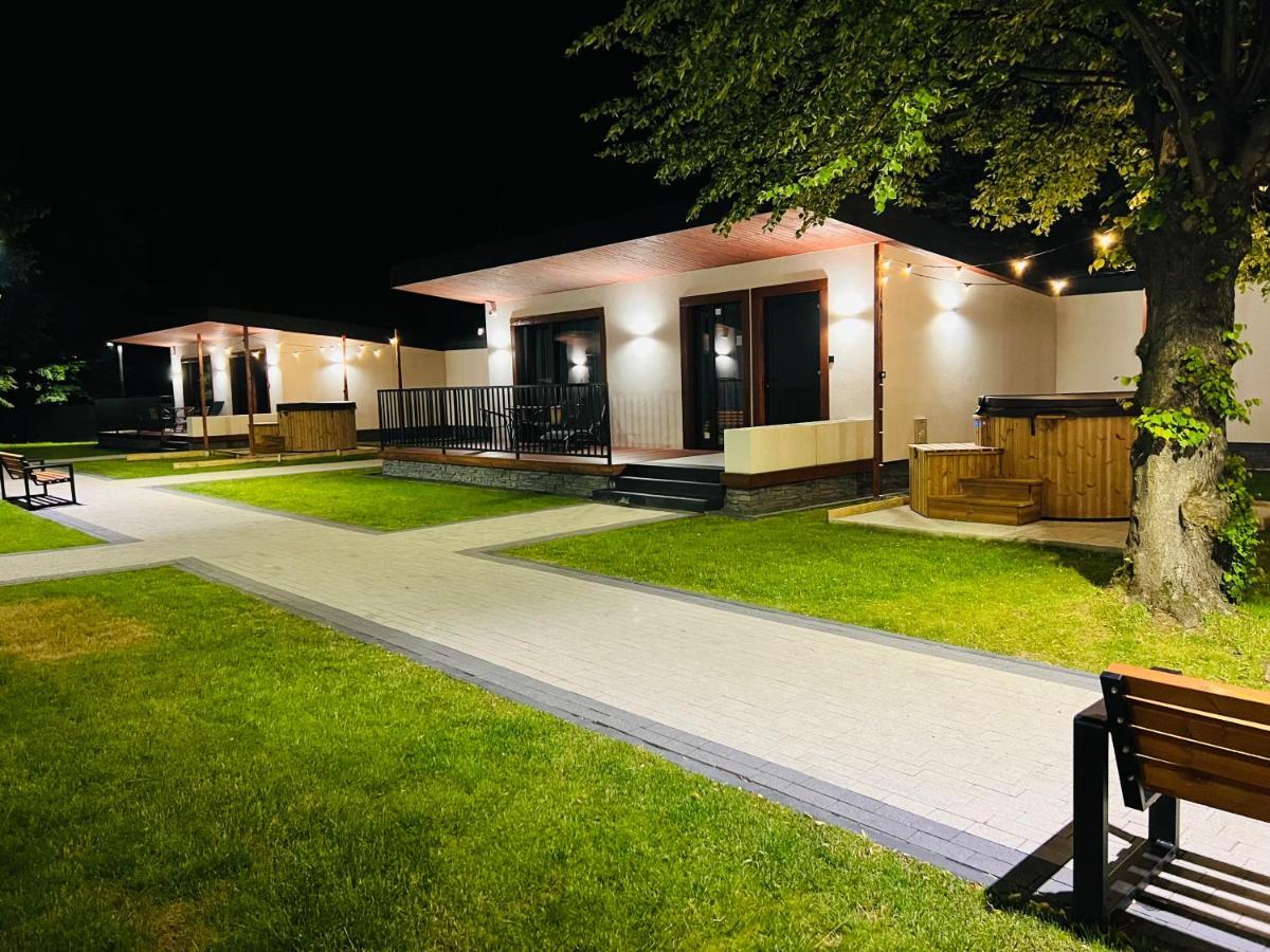Wrzos Resort & Wellness **** Domki Caloroczne Wegierska Gorka Buitenkant foto