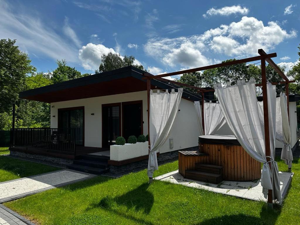 Wrzos Resort & Wellness **** Domki Caloroczne Wegierska Gorka Buitenkant foto