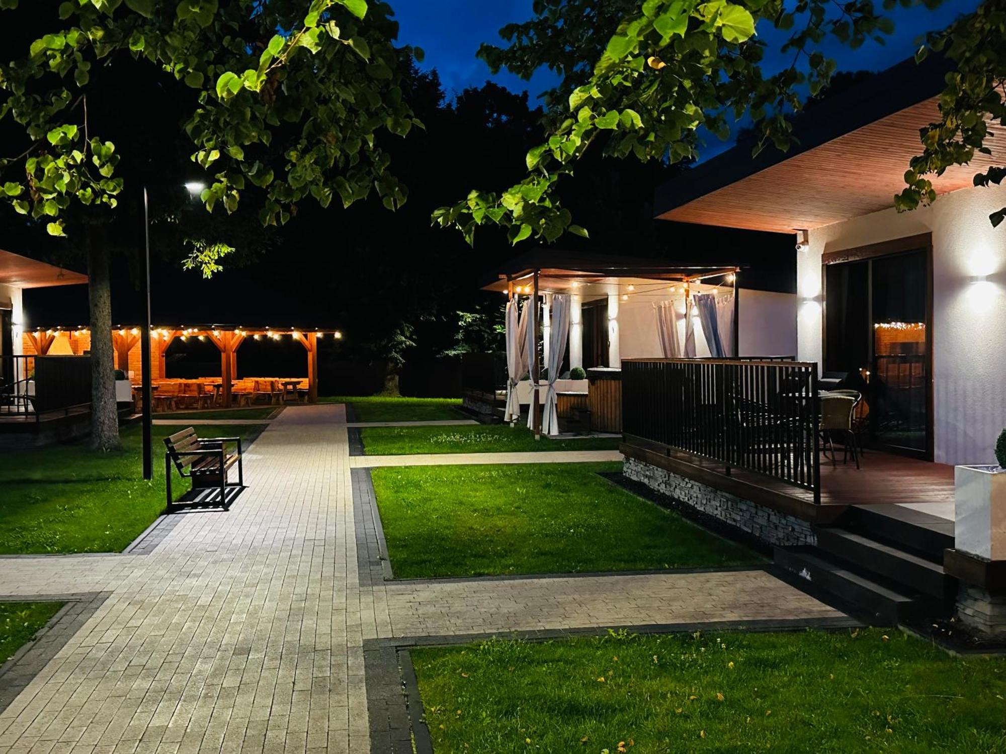 Wrzos Resort & Wellness **** Domki Caloroczne Wegierska Gorka Buitenkant foto